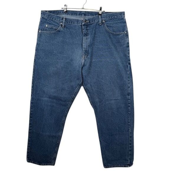Wrangler Premium Relaxed Fit Straight Leg Men's Jeans Size 42x32 - Picture 1 of 12